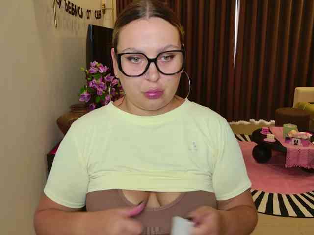 EvaPuffy webcam