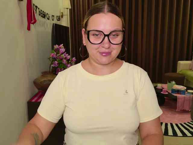 EvaPuffy webcam