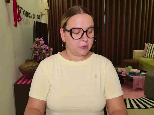 EvaPuffy webcam