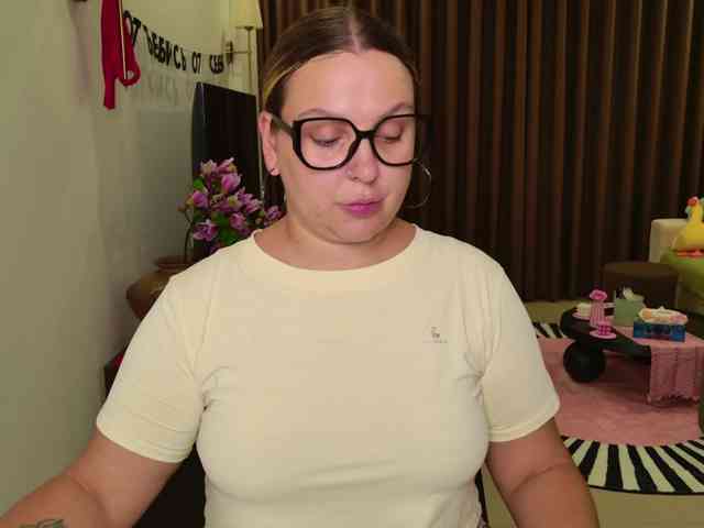 EvaPuffy webcam