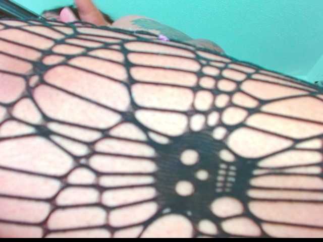 saramorales1 live cam on BongaCams