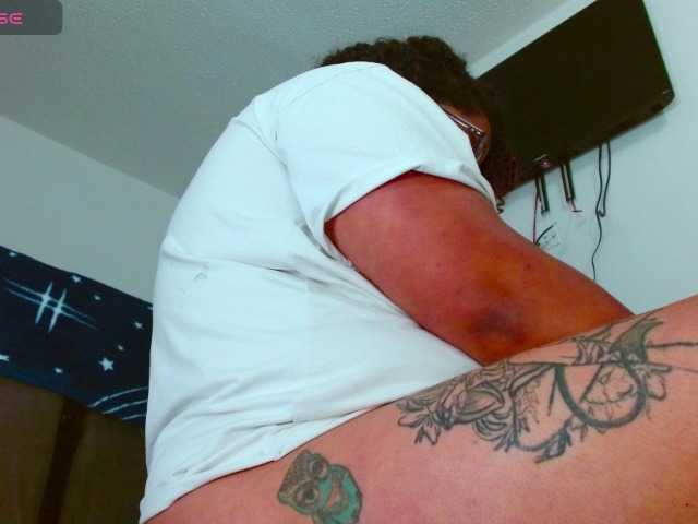 saramorales1 live cam on BongaCams