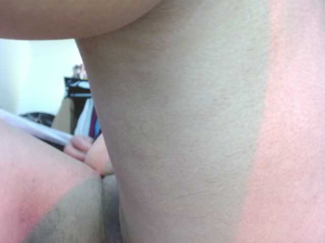 saramorales1 live cam on BongaCams