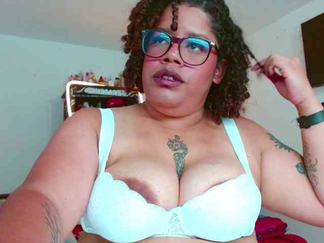 saramorales1 webcam