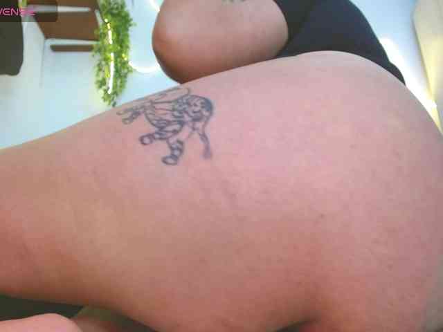 saramorales1 webcam