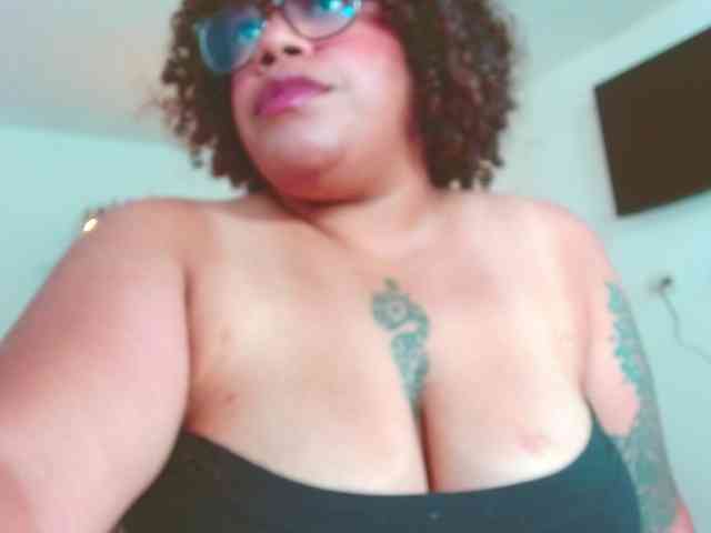 saramorales1 webcam