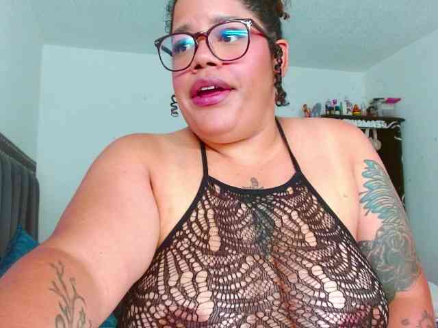 saramorales1 webcam