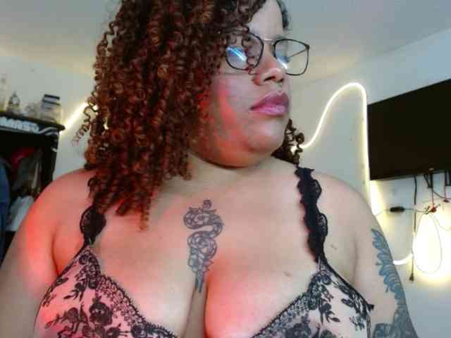 saramorales1 webcam