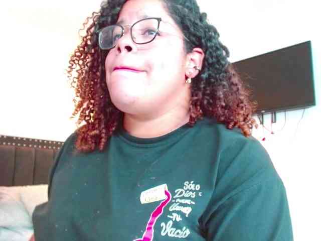 saramorales1 webcam