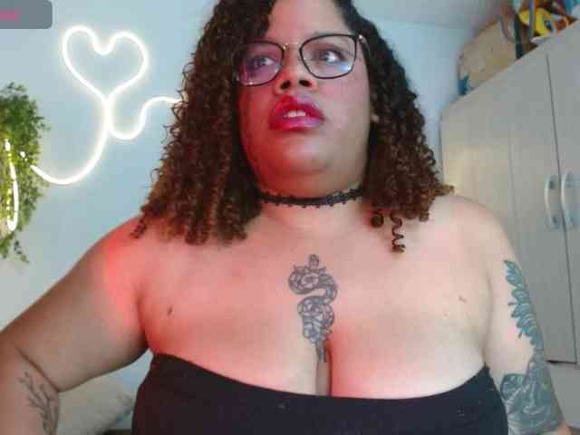 saramorales1 webcam