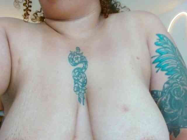 saramorales1 webcam