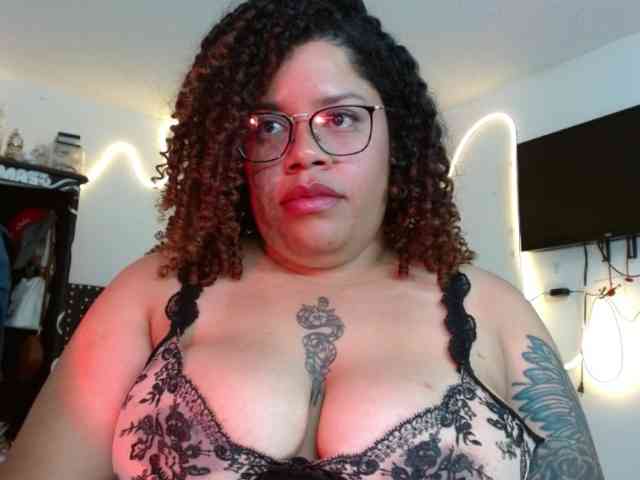 saramorales1 webcam