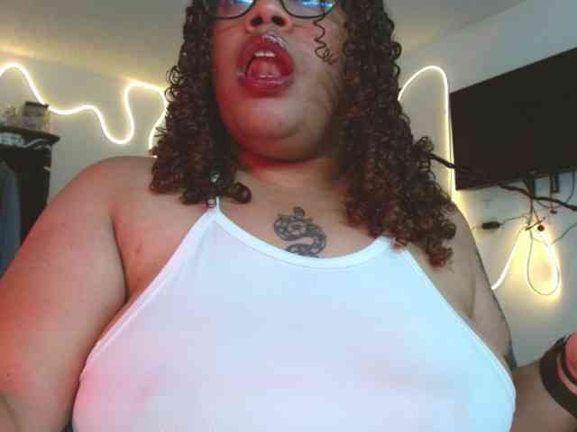 saramorales1 webcam