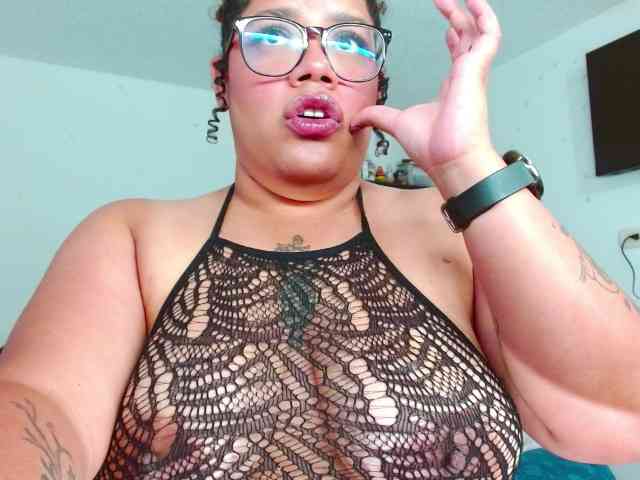 saramorales1 webcam