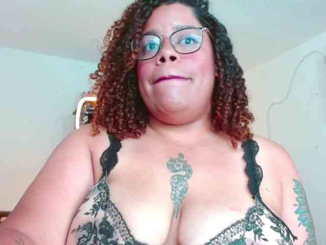 saramorales1 webcam