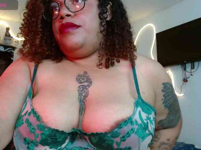 saramorales1 webcam