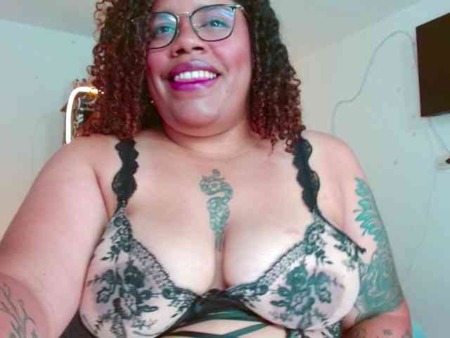 saramorales1 webcam