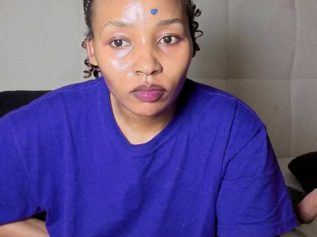 Ebonycutelyn live cam on BongaCams