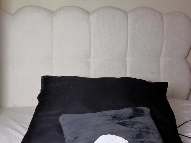 Ebonycutelyn live cam on BongaCams