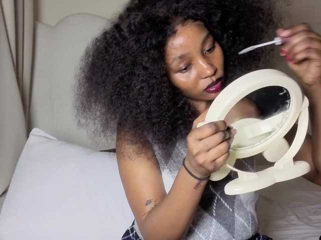 Ebonycutelyn live cam on BongaCams