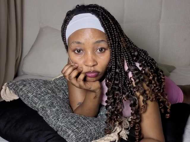 Ebonycutelyn live cam on BongaCams