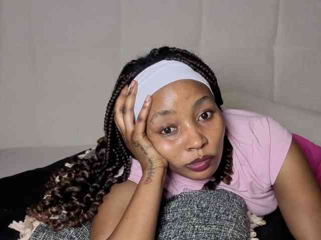 Ebonycutelyn webcam