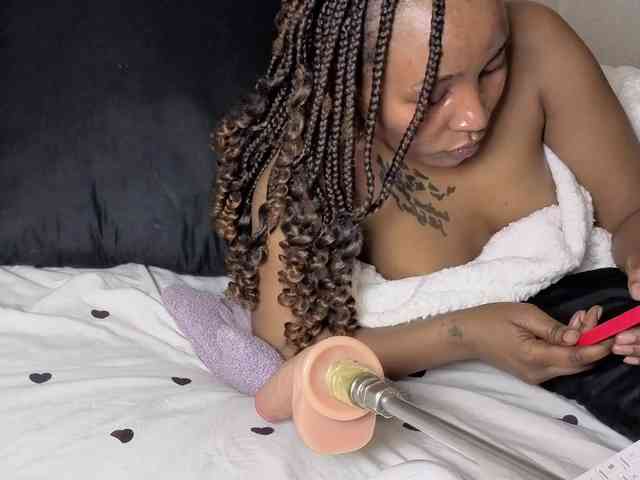Ebonycutelyn webcam