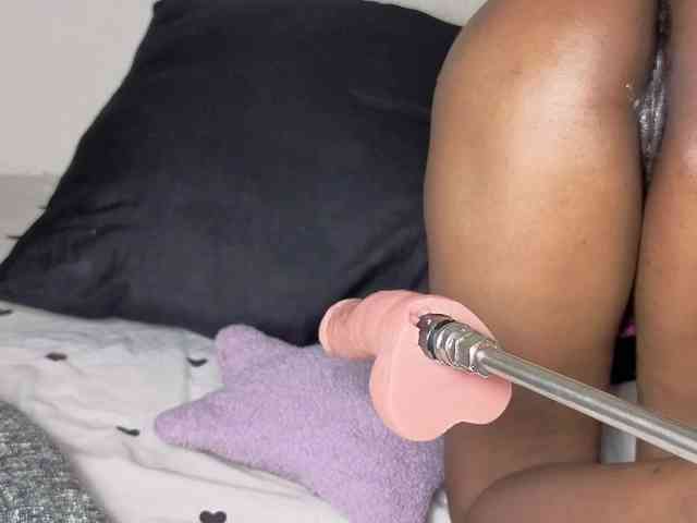 Ebonycutelyn webcam