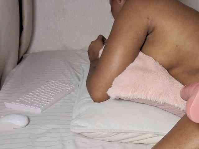 Ebonycutelyn webcam