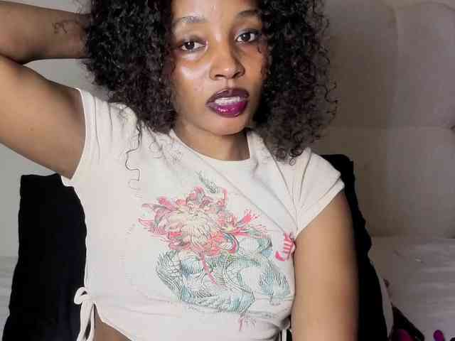 Ebonycutelyn Ebonycutelyn