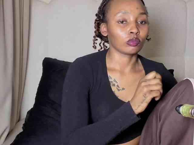 Ebonycutelyn webcam