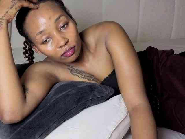 Ebonycutelyn webcam