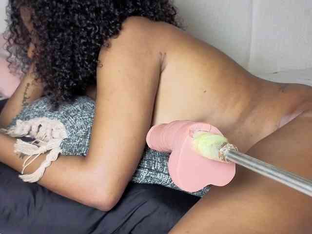 Ebonycutelyn webcam