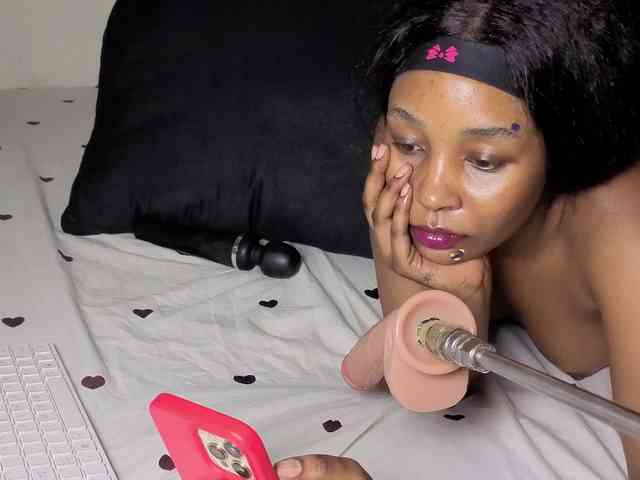 Ebonycutelyn webcam