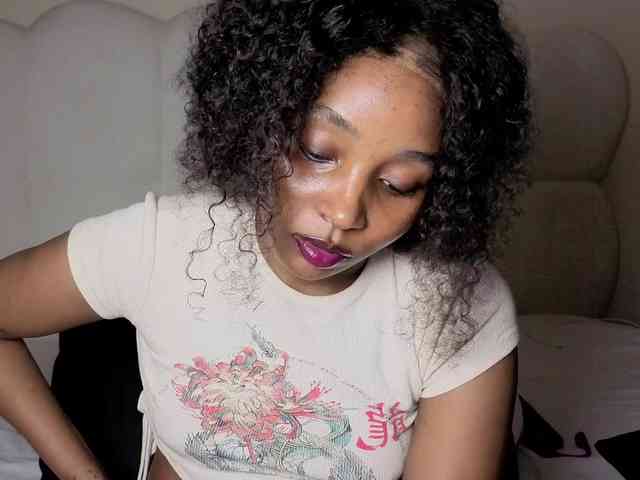 Ebonycutelyn webcam