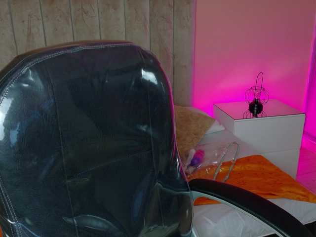 Wanda-Olsenn live cam on BongaCams