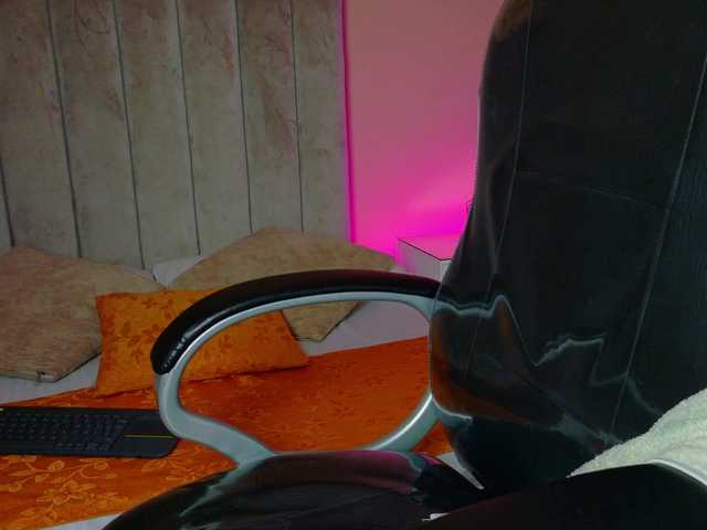 Wanda-Olsenn live cam on BongaCams