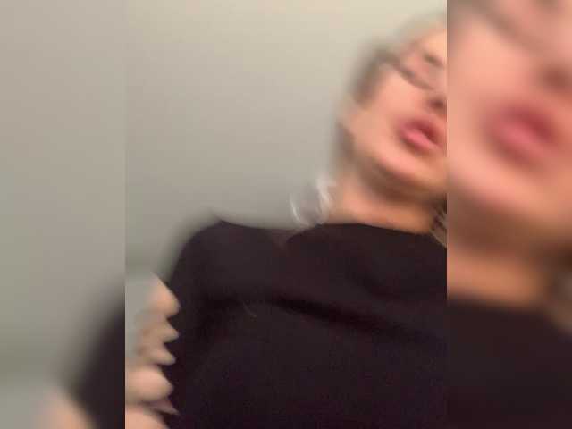 Stasya-moor live cam on BongaCams