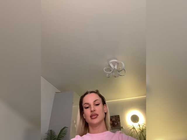 Stasya-moor live webcam show