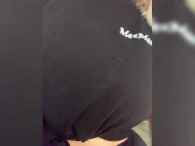 le modèle Stasya-moor est en webcam porno dans un show sur le site bongacams, il possède les tags suivants: White/Caucasian,Blonde,Shaved