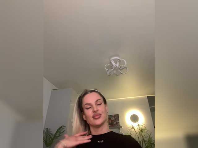 Stasya-moor live webcam show