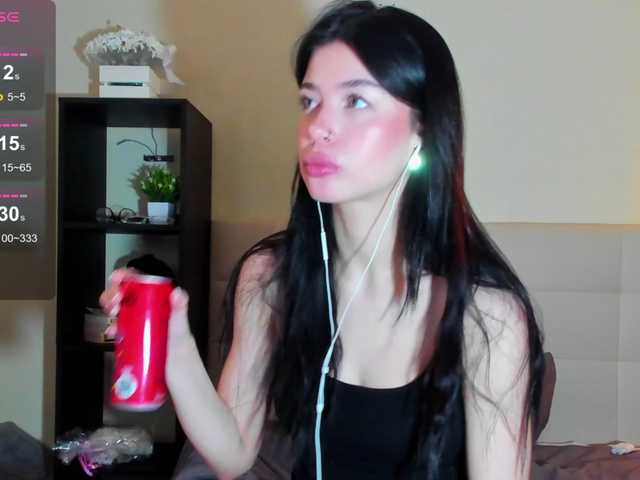Tune-Godness live cam on BongaCams