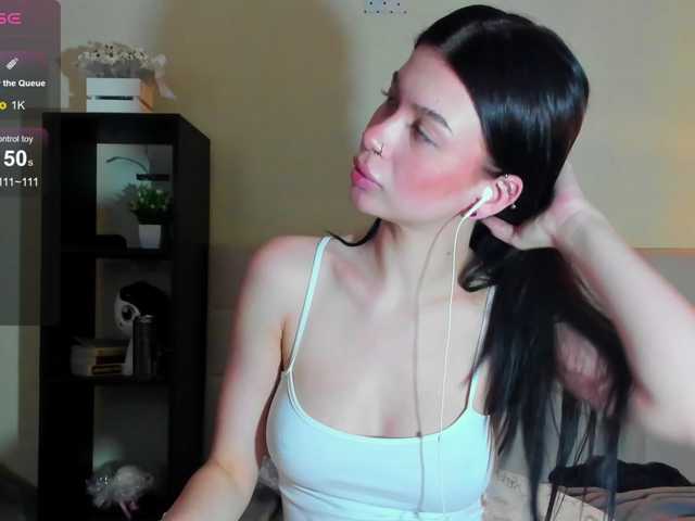 Tune-Godness live webcam show