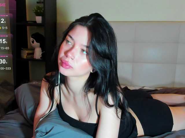 Tune-Godness live cam on BongaCams