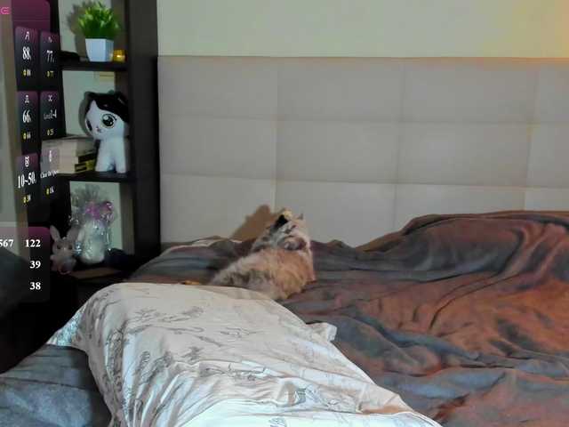 Tune-Godness live cam on BongaCams