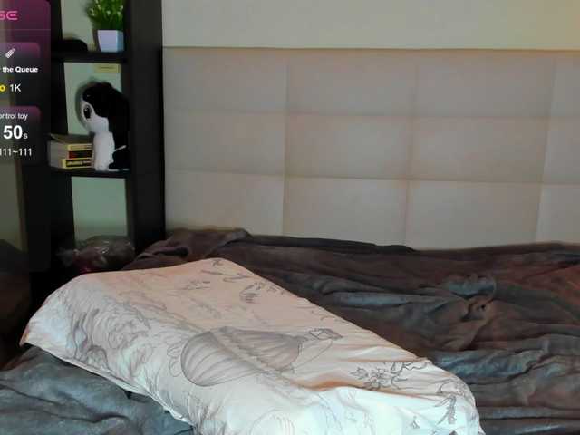 Tune-Godness live cam on BongaCams