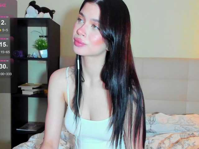 Tune-Godness live cam on BongaCams