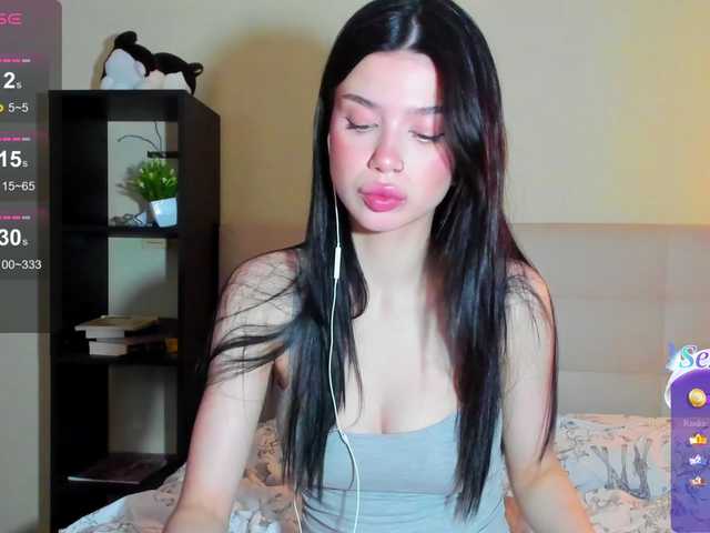 Tune-Godness live cam on BongaCams
