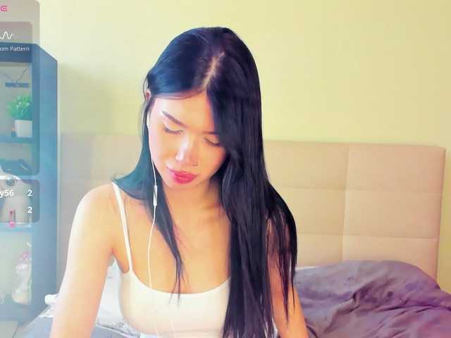 Tune-Godness live cam on BongaCams
