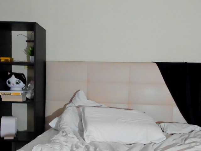 Tune-Godness live cam on BongaCams